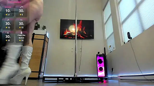 Snapshot of ImLeanneLawson chatting on March 14, 2025, 1:48 am ImLeanneLawson online show from March 14, 2025, 1:48 am