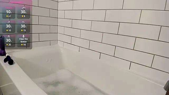 Snapshot of ImLeanneLawson chatting on March 13, 2025, 7:39 pm ImLeanneLawson online show from March 13, 2025, 7:39 pm