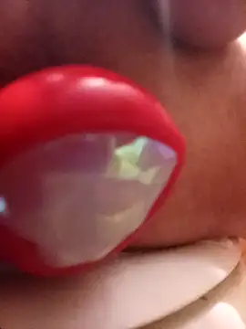 Snapshot of ILUV2TUCHMYKITTY chatting on October 20, 2025, 2:39 pm ILUV2TUCHMYKITTY online show from October 20, 2025, 2:39 pm