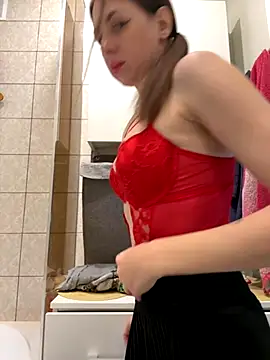 Snapshot of Marii_Ann chatting on October 15, 2025, 10:34 am Marii Ann online show from October 15, 2025, 10:34 am