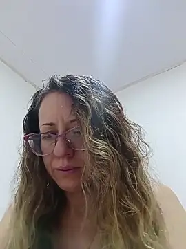 Snapshot of miss_hanna07 chatting on November 25, 2025, 10:15 am miss hanna07 online show from November 25, 2025, 10:15 am