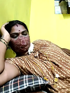 Snapshot of mayaa2u chatting on July 20, 2026, 5:48 am mayaa2u online show from July 20, 2026, 5:48 am