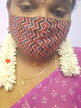 Snapshot of malliga98 chatting on February 7, 2026, 6:16 pm malliga98 online show from February 7, 2026, 6:16 pm