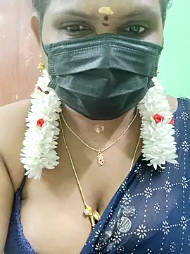 Snapshot of malliga98 chatting on November 24, 2025, 6:19 pm malliga98 online show from November 24, 2025, 6:19 pm