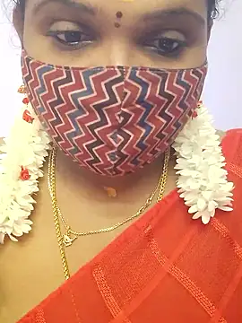 Snapshot of malliga98 chatting on February 5, 2026, 7:43 pm malliga98 online show from February 5, 2026, 7:43 pm