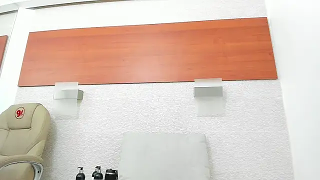 maddy cartter online show from December 1, 2025, 11:33 am