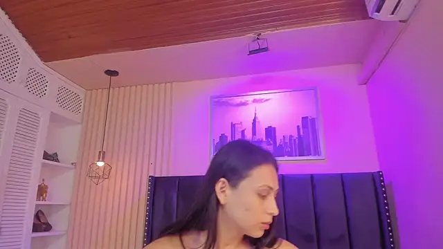 diosa cristal online show from July 24, 2026, 3:35 am