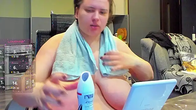 Snapshot of 1lindsey1 chatting on October 16, 2025, 7:27 am 1lindsey1 online show from October 16, 2025, 7:27 am