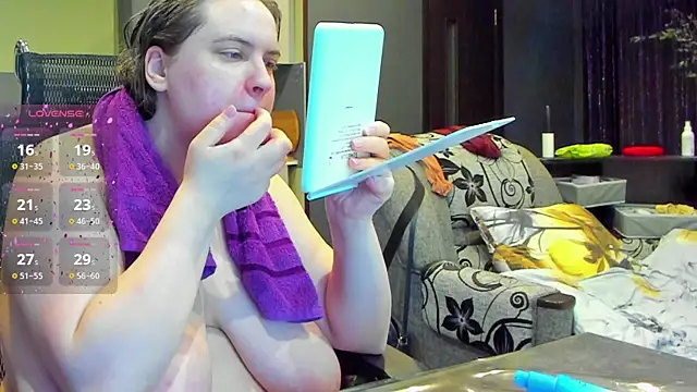 Snapshot of 1lindsey1 chatting on September 18, 2025, 2:09 pm 1lindsey1 online show from September 18, 2025, 2:09 pm