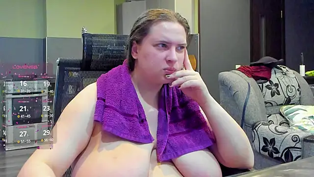 Snapshot of 1lindsey1 chatting on November 3, 2025, 11:03 am 1lindsey1 online show from November 3, 2025, 11:03 am