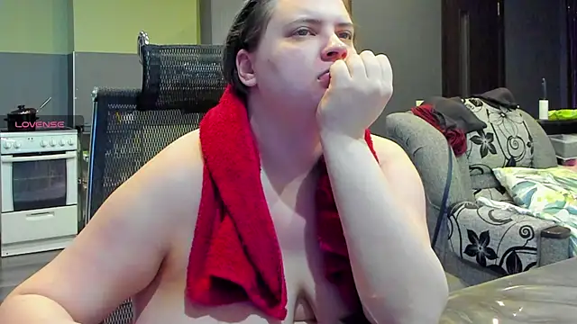 Snapshot of 1lindsey1 chatting on November 10, 2025, 11:48 am 1lindsey1 online show from November 10, 2025, 11:48 am