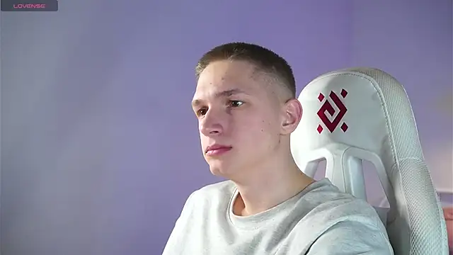 Snapshot of dustyn_fox chatting on March 10, 2025, 6:12 pm dustyn fox online show from March 10, 2025, 6:12 pm