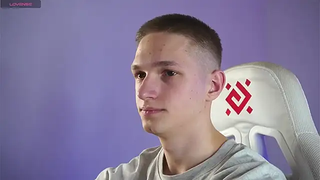 Snapshot of dustyn_fox chatting on March 12, 2025, 6:32 pm dustyn fox online show from March 12, 2025, 6:32 pm