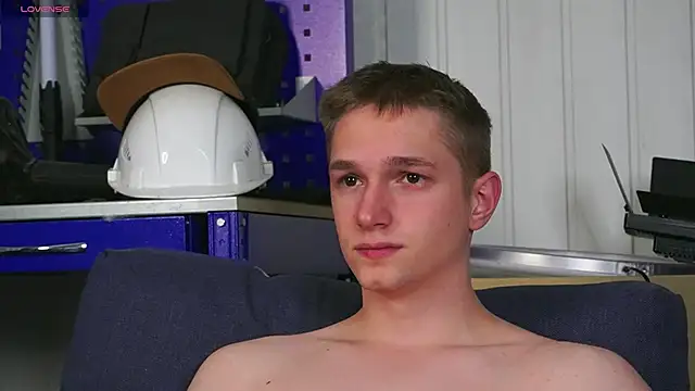 Snapshot of dustyn_fox chatting on January 9, 2026, 3:08 pm dustyn fox online show from January 9, 2026, 3:08 pm