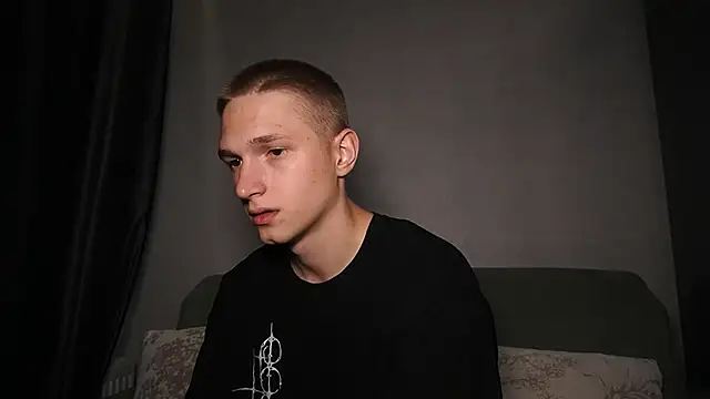 Snapshot of dustyn_fox chatting on September 15, 2025, 4:18 pm dustyn fox online show from September 15, 2025, 4:18 pm