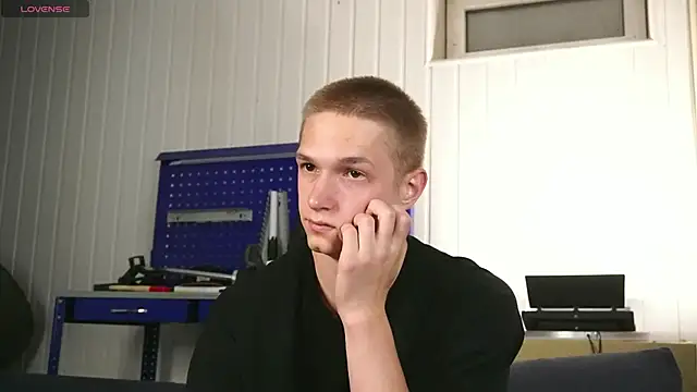 Snapshot of dustyn_fox chatting on September 21, 2025, 4:34 pm dustyn fox online show from September 21, 2025, 4:34 pm