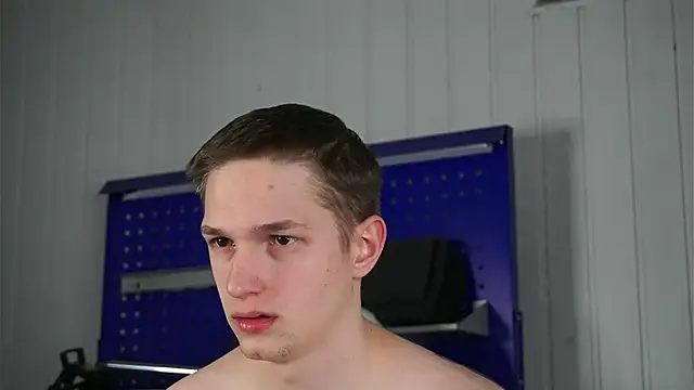 Snapshot of dustyn_fox chatting on February 24, 2026, 3:24 pm dustyn fox online show from February 24, 2026, 3:24 pm