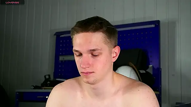 Snapshot of dustyn_fox chatting on February 2, 2026, 9:52 am dustyn fox online show from February 2, 2026, 9:52 am