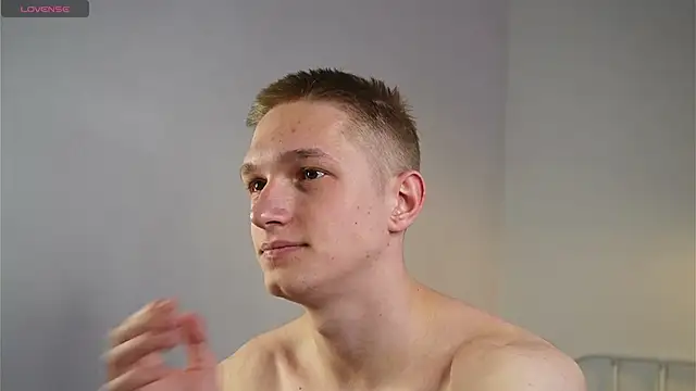 Snapshot of dustyn_fox chatting on March 21, 2025, 9:34 pm dustyn fox online show from March 21, 2025, 9:34 pm