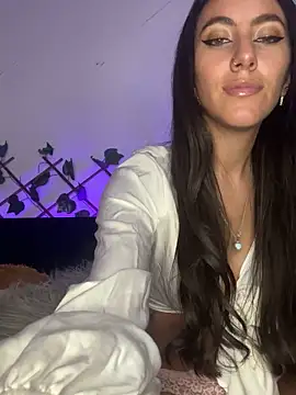 Snapshot of FrancellyHot chatting on December 6, 2024, 2:18 am FrancellyHot online show from December 6, 2024, 2:18 am