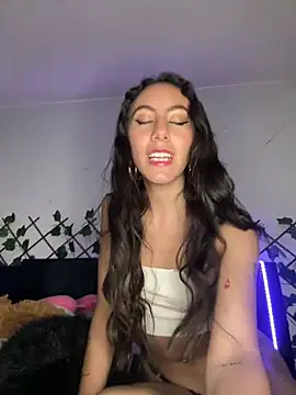 Snapshot of FrancellyHot chatting on January 7, 2025, 2:31 am FrancellyHot online show from January 7, 2025, 2:31 am