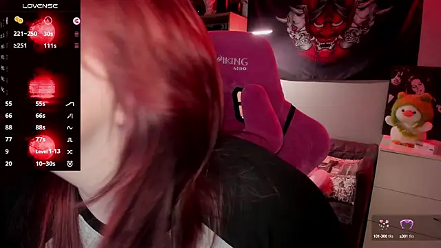 gitera  online show from October 2, 2025, 11:52 pm