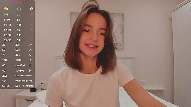 Snapshot of JudyAngil chatting on October 25, 2025, 6:12 am JudyAngil online show from October 25, 2025, 6:12 am