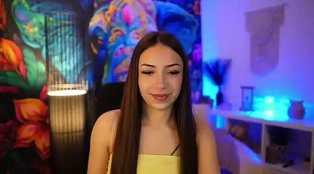 Snapshot of Briar_Rose18 chatting on March 20, 2025, 2:21 pm Briar Rose18 online show from March 20, 2025, 2:21 pm