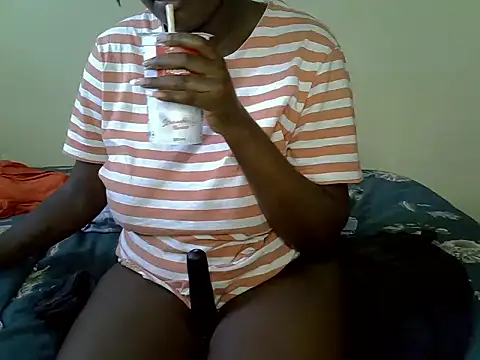 Snapshot of Sexiebony12 chatting on October 15, 2025, 7:16 am Sexiebony12 online show from October 15, 2025, 7:16 am