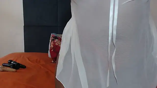 Snapshot of CANDY-X-LOVE-xx chatting on February 2, 2025, 1:41 pm CANDY-X-LOVE-xx online show from February 2, 2025, 1:41 pm