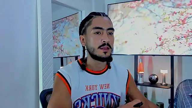 Snapshot of david__johnson372 chatting on July 2, 2026, 12:11 am david johnson372 online show from July 2, 2026, 12:11 am