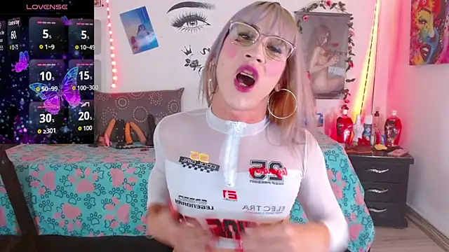 saritha cute  online show from November 25, 2025, 6:30 pm