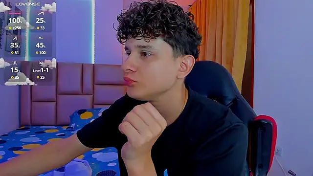 Nathan Bluee online show from March 7, 2025, 1:51 pm