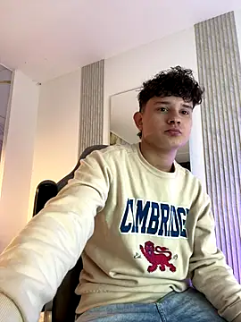 Nathan Bluee online show from October 6, 2025, 11:33 am