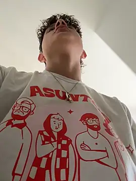 Nathan Bluee online show from September 22, 2025, 11:38 am