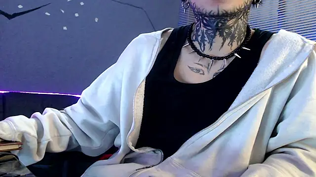 Snapshot of Andy_bapho chatting on October 13, 2025, 2:40 pm Andy bapho online show from October 13, 2025, 2:40 pm