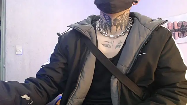 Snapshot of Andy_bapho chatting on February 27, 2025, 2:43 pm Andy bapho online show from February 27, 2025, 2:43 pm