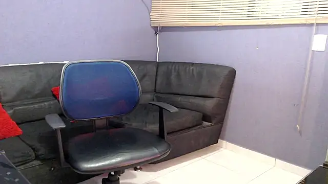 Snapshot of Andy_bapho chatting on September 25, 2025, 2:12 pm Andy bapho online show from September 25, 2025, 2:12 pm