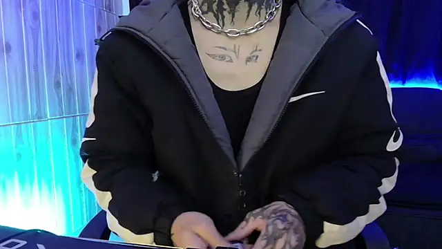 Snapshot of Andy_bapho chatting on February 24, 2025, 3:20 pm Andy bapho online show from February 24, 2025, 3:20 pm