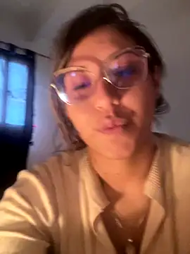 Snapshot of Khalyk_G chatting on December 19, 2025, 5:26 pm Khalyk G online show from December 19, 2025, 5:26 pm