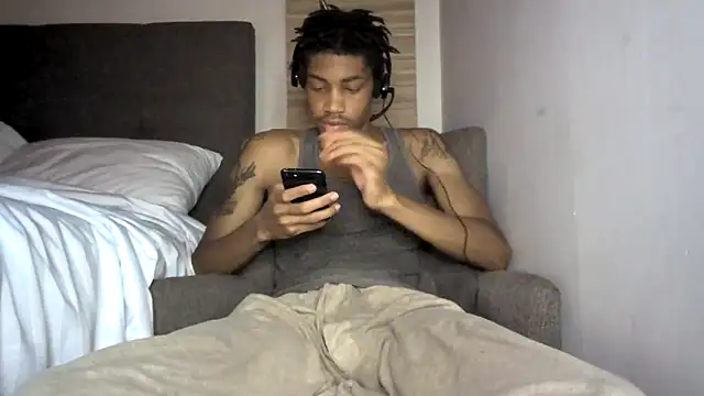 Snapshot of Skinnyblackman chatting on May 13, 2026, 4:41 am Skinnyblackman online show from May 13, 2026, 4:41 am