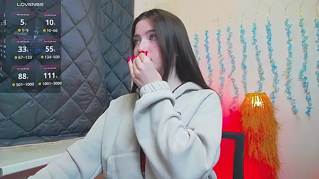 Luxuryalma online show from March 27, 2026, 6:44 am