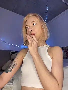  urbestie  online show from February 13, 2026, 11:49 pm