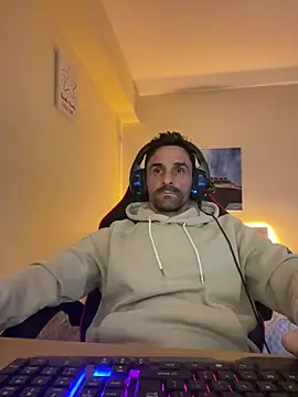 Snapshot of amydamarw chatting on February 27, 2026, 5:57 pm amydamarw online show from February 27, 2026, 5:57 pm