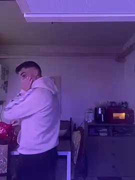 Snapshot of amydamarw chatting on February 19, 2026, 5:37 am amydamarw online show from February 19, 2026, 5:37 am