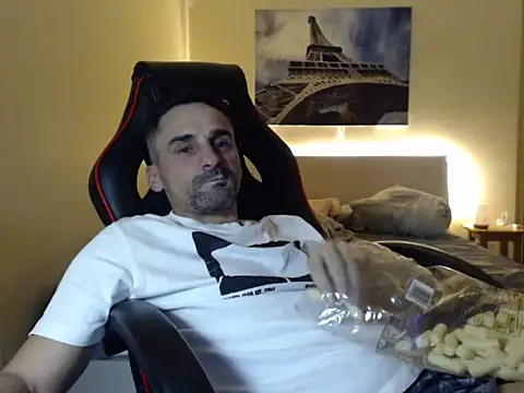 Snapshot of amydamarw chatting on February 2, 2026, 4:17 pm amydamarw online show from February 2, 2026, 4:17 pm