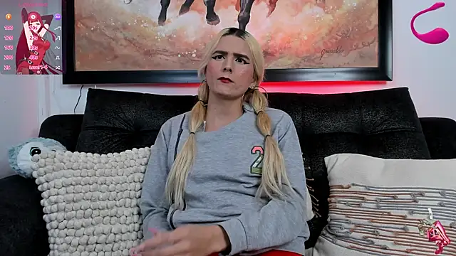 shannel  queen online show from February 6, 2025, 2:22 am