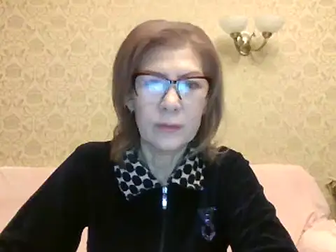 Elegant00Lady online show from January 15, 2025, 6:19 pm