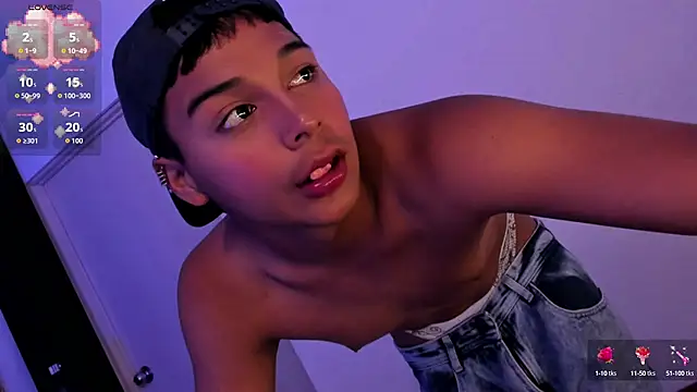 Snapshot of Seductivo_jr chatting on September 18, 2025, 7:55 am Seductivo jr online show from September 18, 2025, 7:55 am
