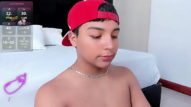 Snapshot of Seductivo_jr chatting on February 5, 2025, 4:16 am Seductivo jr online show from February 5, 2025, 4:16 am